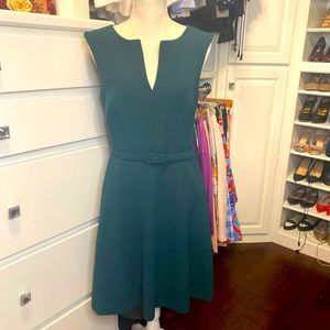Trina Turk Double Crepe Luxe Shanelle Dress.  Size 6